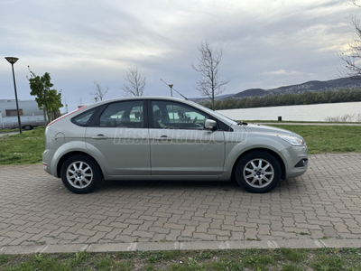 FORD FOCUS 1.6 Fresh