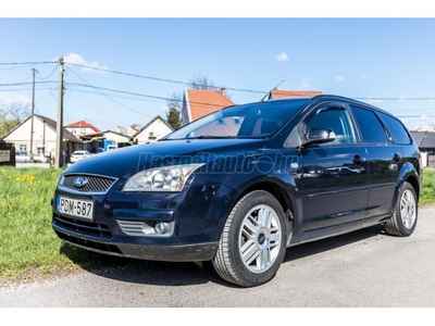 FORD FOCUS 1.6 Ghia