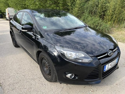 FORD FOCUS 1.6 SCTI Ecoboost Titanium Holttér Figyelő. vészfék asszisztens. kulcsnélküli indítás. ülésfűtés sérülésmen