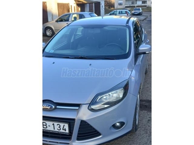 FORD FOCUS 1.6 TDCi Champions Klíma