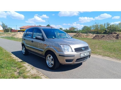 FORD FUSION 1.4 Ambiente Friss Műszaki. Vonóhorog. 8 Kerék