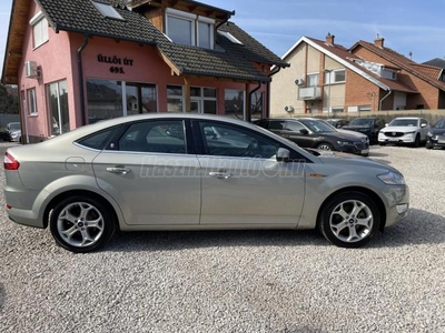 FORD MONDEO 2.0 Ghia 169.000 KM. ÜLÉSFŰTÉS. TEMPOMAT. VONÓHOROG. PARKRADAR