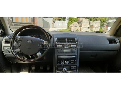 FORD MONDEO 2.0 Ghia