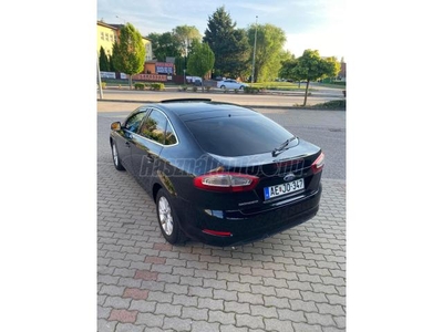 FORD MONDEO 2.0 TDCi Titanium-S Powershift