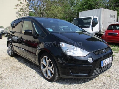 FORD S-MAX 2.0 FFV Trend 7 Személyes