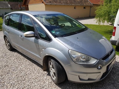 FORD S-MAX 2.0 TDCi Titanium