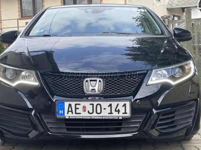 HONDA CIVIC 1.6 i-DTEC Comfort EURO6 facelift 2 ev muszaki digitklima ulesfutes parkradar