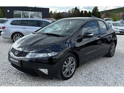 HONDA CIVIC 1.8 Sport Special Edition GT Facelift Digit klíma Tolatóradar Félbőr kárpit Friss szerviz