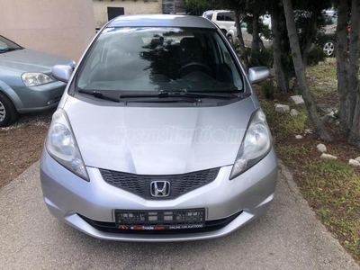 HONDA JAZZ 1.2 Trend Plus FRISS MŰSZAKI!VALÓS 150e. Km.!KITŰNŐ ÁLLAPOT!TÉLI-NYÁRI KERÉK!