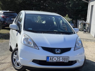 HONDA JAZZ 1.4 Elegance Végig Vezetett Szervizkönyv !!