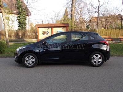 HYUNDAI I30 1.4 CRDi Life garantált km. szép megkímélt állapotban