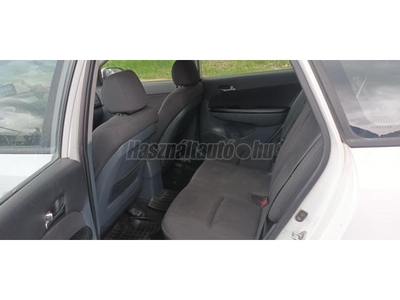 HYUNDAI I30 1.6 CRDi HP Comfort PLUS