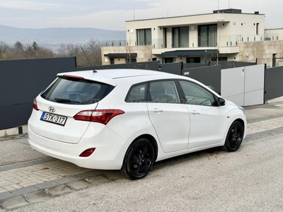 HYUNDAI I30 CW 1.6 CRDi HP Business (Automata)