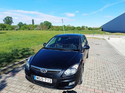 HYUNDAI I30 i30u 1.6 CRDi LP Comfort