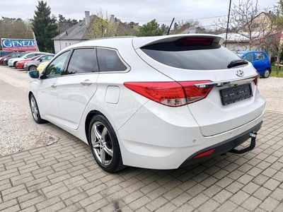 HYUNDAI I40 1.7 CRDi HP Premium (Automata) NAVI-PDC-XENON-LED-V.HORORG-ALU-ÜLÉSFŰTÉS