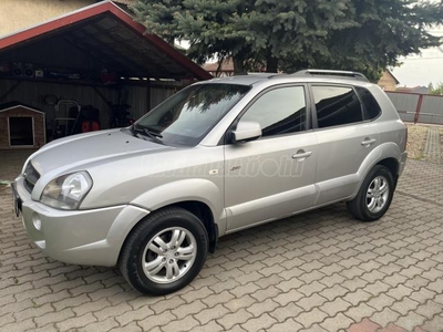 HYUNDAI TUCSON 2.0 CRDi Elegance EURO2008 VGT SÉRŰLÉS MENTES.NAPI HASZNÁLATBÓL.KETTŐSTÖMEGŰ ÉS FRISS VEZÉRLÉS CSERE!!!