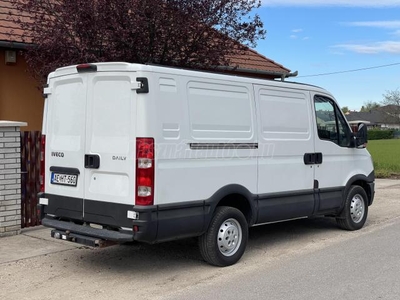 IVECO DAILY 35 S 11 V 3000 H1 3500 kg vontatás!