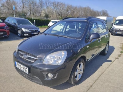 KIA CARENS 2.0 CRDi LX 7 SZEMÉLYES. FRISS VIZSGA. VONÓHOROG