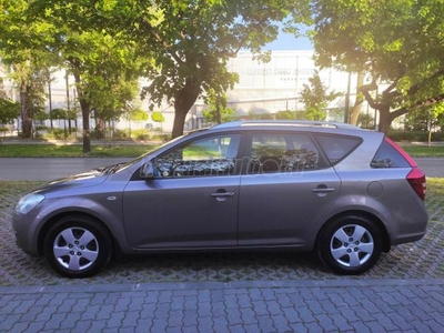 KIA CEE'D 1.4 EX Limited