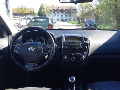 KIA CEE'D SW 1.6 EX