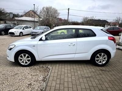 KIA PRO CEE'D 1.6 CRDi LX Plus 150000KM-SZ.KÖNYV-WEBASTO-ALU-MEGKÍMÉLT