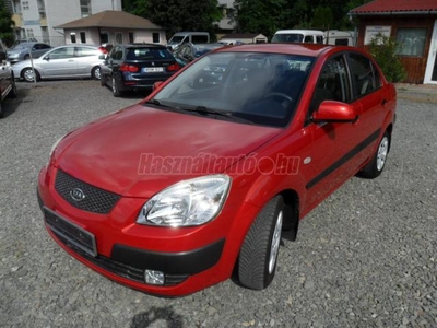 KIA RIO 1.4 EX FRISS MŰSZAKIVAL.KLIMÁS