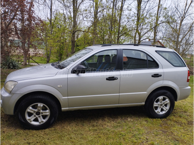 KIA SORENTO 2.4 LX