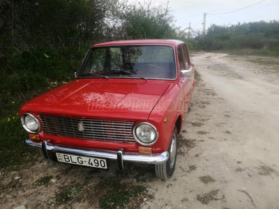 LADA 21011