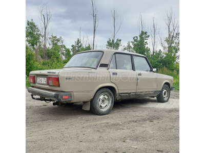 LADA 2105