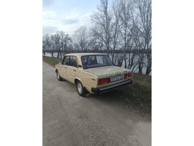 LADA 2105