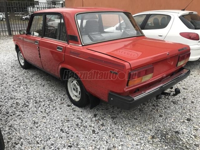 LADA 2107 ROZSDAMENTES. GYÁRI FÉNYEZÉS. FRISS MŰSZAKI