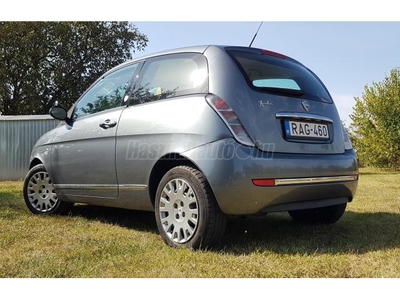 LANCIA YPSILON 1.4 8V Oro EcoChic