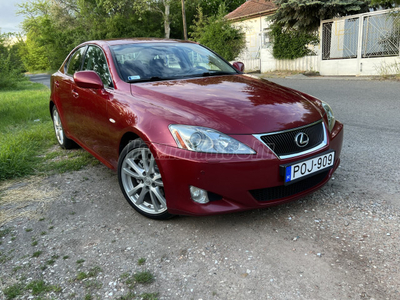 LEXUS IS 250 Sport Mark Levinson