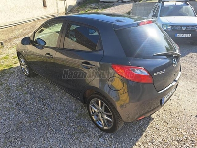 MAZDA 2 1.3i Takumi II Navi Magánszemélytől 37ezer km!