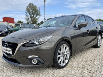 MAZDA 3 Sport 2.0 Revolution Top 165LE-Navi-Ülésfűtés-HUD-Bose-Xenon-2xradar-Friss szerviz