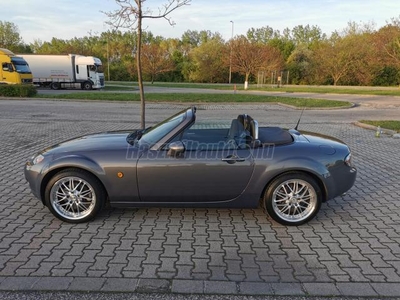 MAZDA MX-5 1.8i 16V Challenge