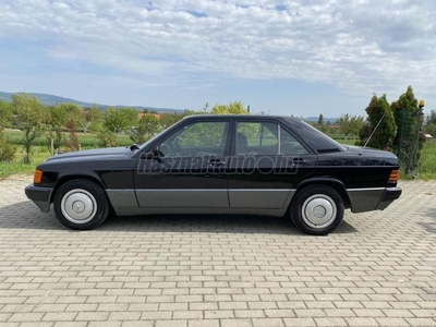 MERCEDES-BENZ 190 D 2.5 Gyári gyönyörű állapot