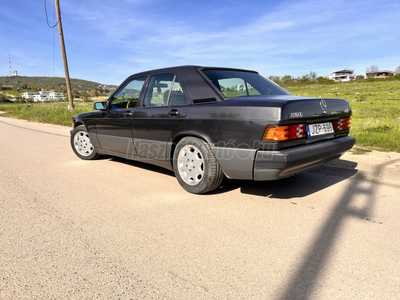 MERCEDES-BENZ 190 E 2.6