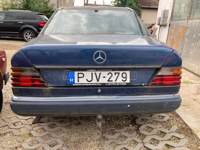 MERCEDES-BENZ 250 D Turbo