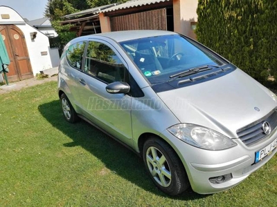 MERCEDES-BENZ A 150 Elegance