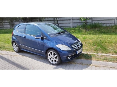 MERCEDES-BENZ A 200 CDI Elegance