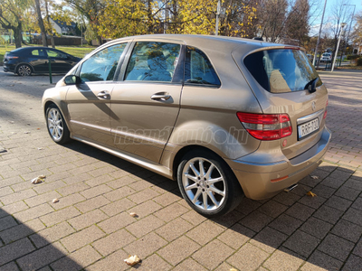 MERCEDES-BENZ B 180 CDI