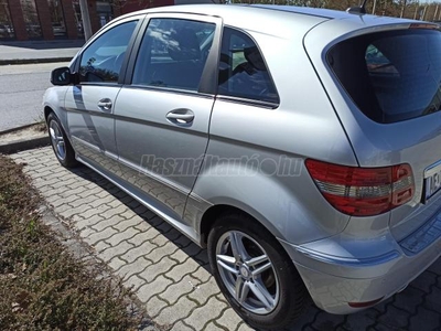 MERCEDES-BENZ B 200 CDI