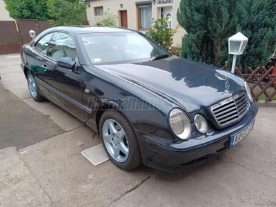 MERCEDES-BENZ CLK 200 Elegance