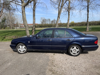 MERCEDES-BENZ E 200 Avantgarde