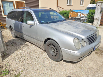 MERCEDES-BENZ E 220 CDI Classic