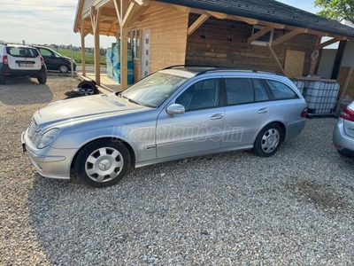 MERCEDES-BENZ E 220 T CDI Elegance (Automata)