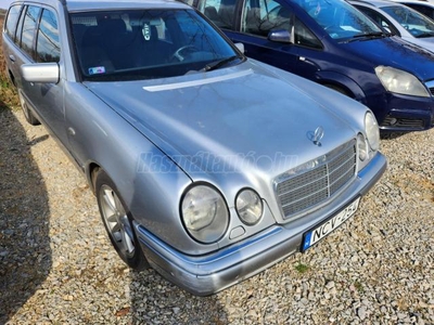 MERCEDES-BENZ E 240 T Avantgarde (Automata)