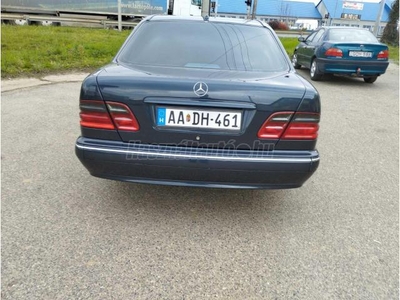 MERCEDES-BENZ E 270 CDI Avantgarde 350.000 km . kézi váltó