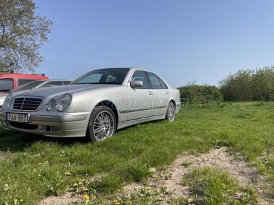 MERCEDES-BENZ E 280 4Matic Elegance (Automata)